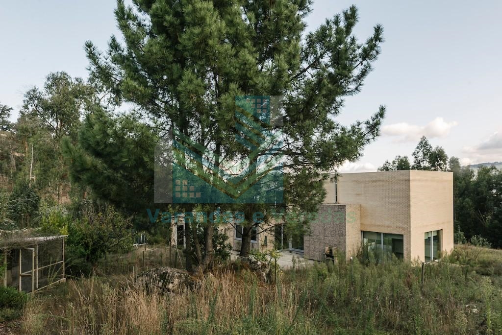 Haus T3 +1 in Santo Tirso