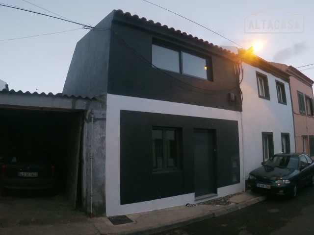 Semi-detached house T2