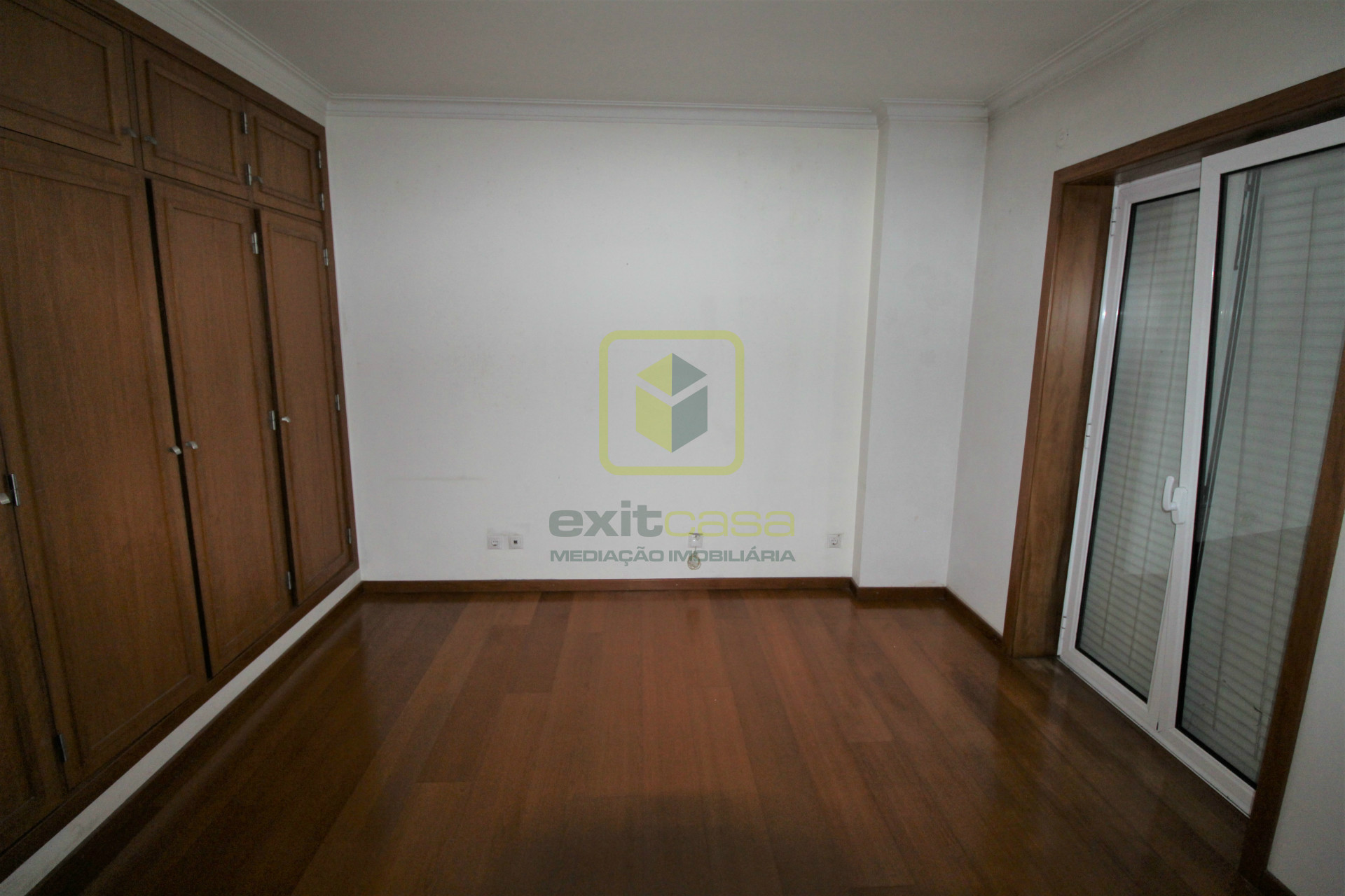 Semi-detached house T4