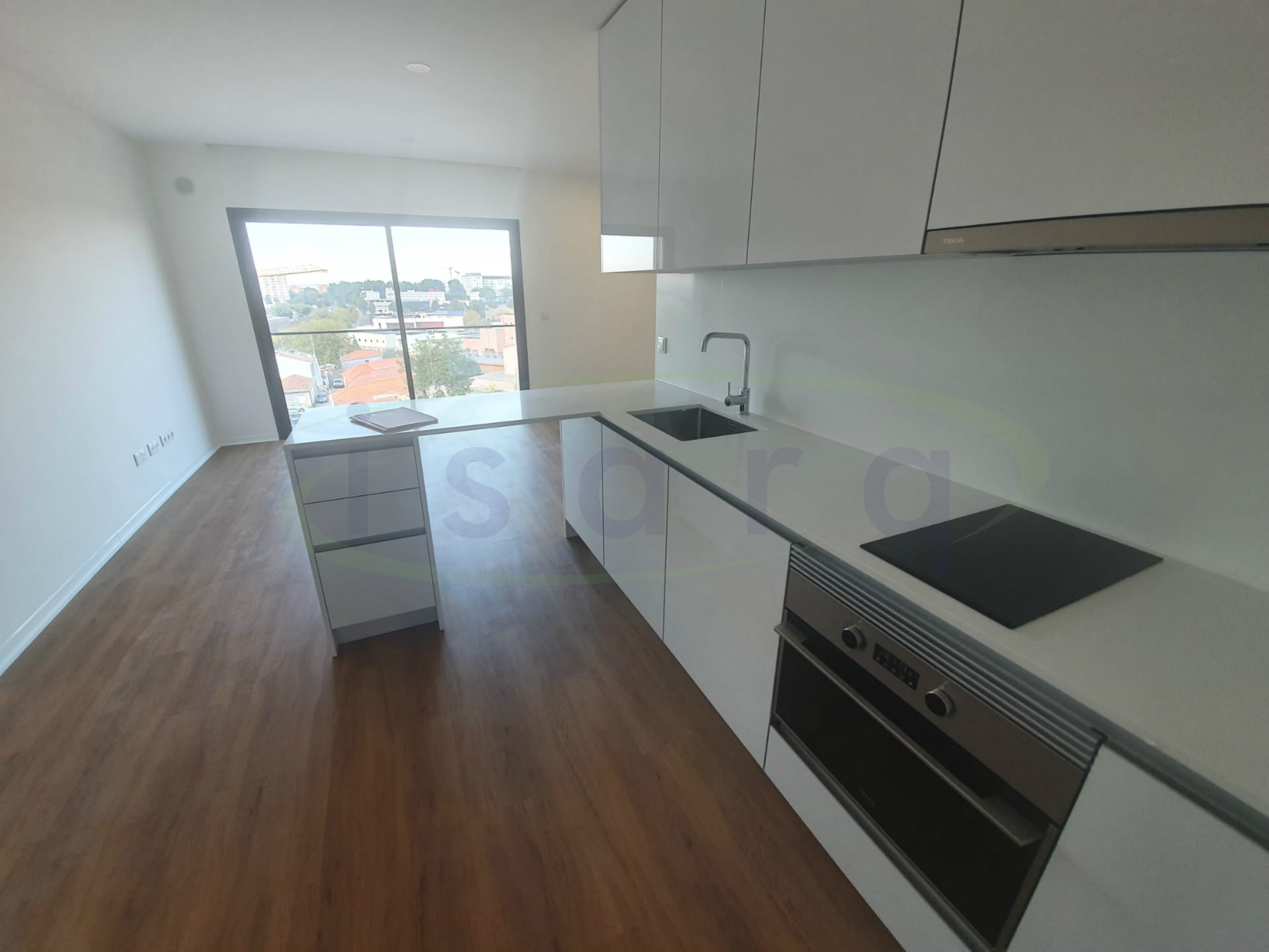 Appartement T0, de nouvelle construction situé dans le pôle universitaire de l´hôpital de S João;