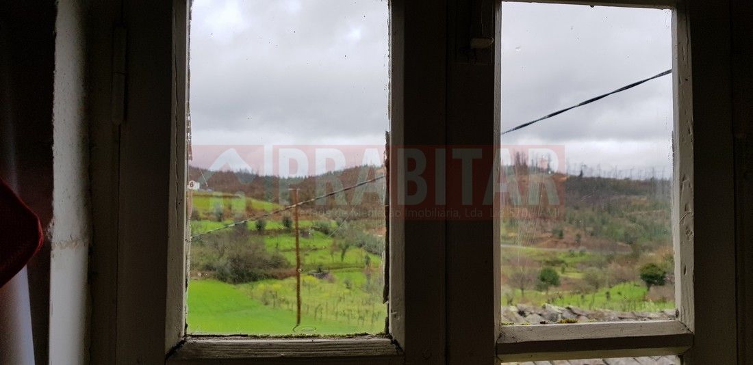 Moradia T3 e lote de terreno   Freguesia de Friumes