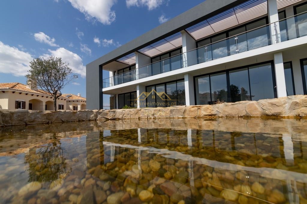 NEW - Villa 3 Bedroom in Albufeira