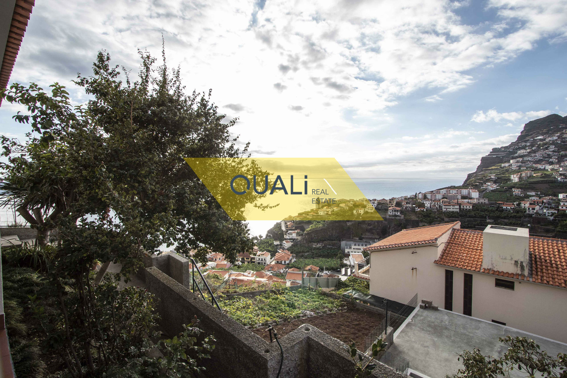 Moradia V3 Térrea, localizada em Câmara de Lobos - €250.000,00