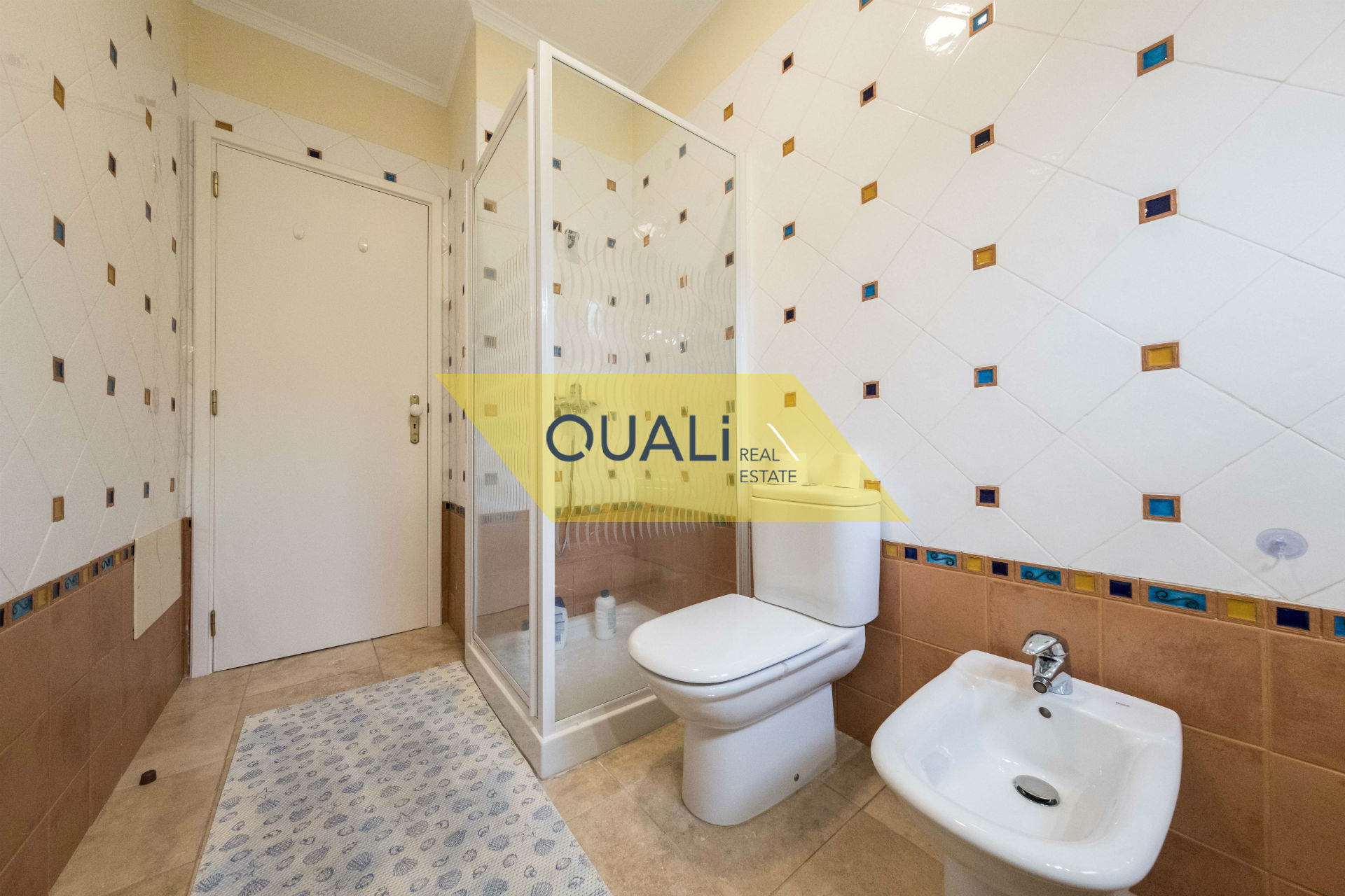 Casa independiente 4 dormitorios- En venta, insertada en Quinta Salgado-Porto Santo - € 780,000.00