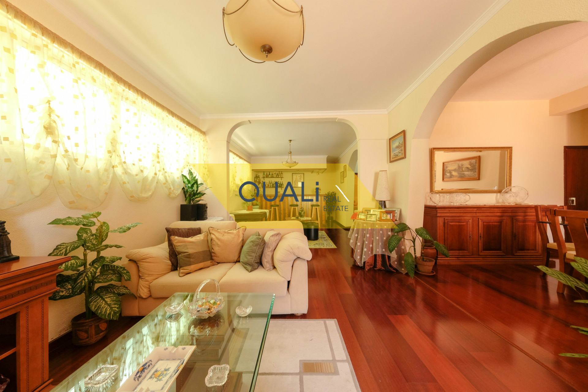  Fabulous 7 Bedroom Villa in Monte- Funchal - Madeira Island € 420.000,00