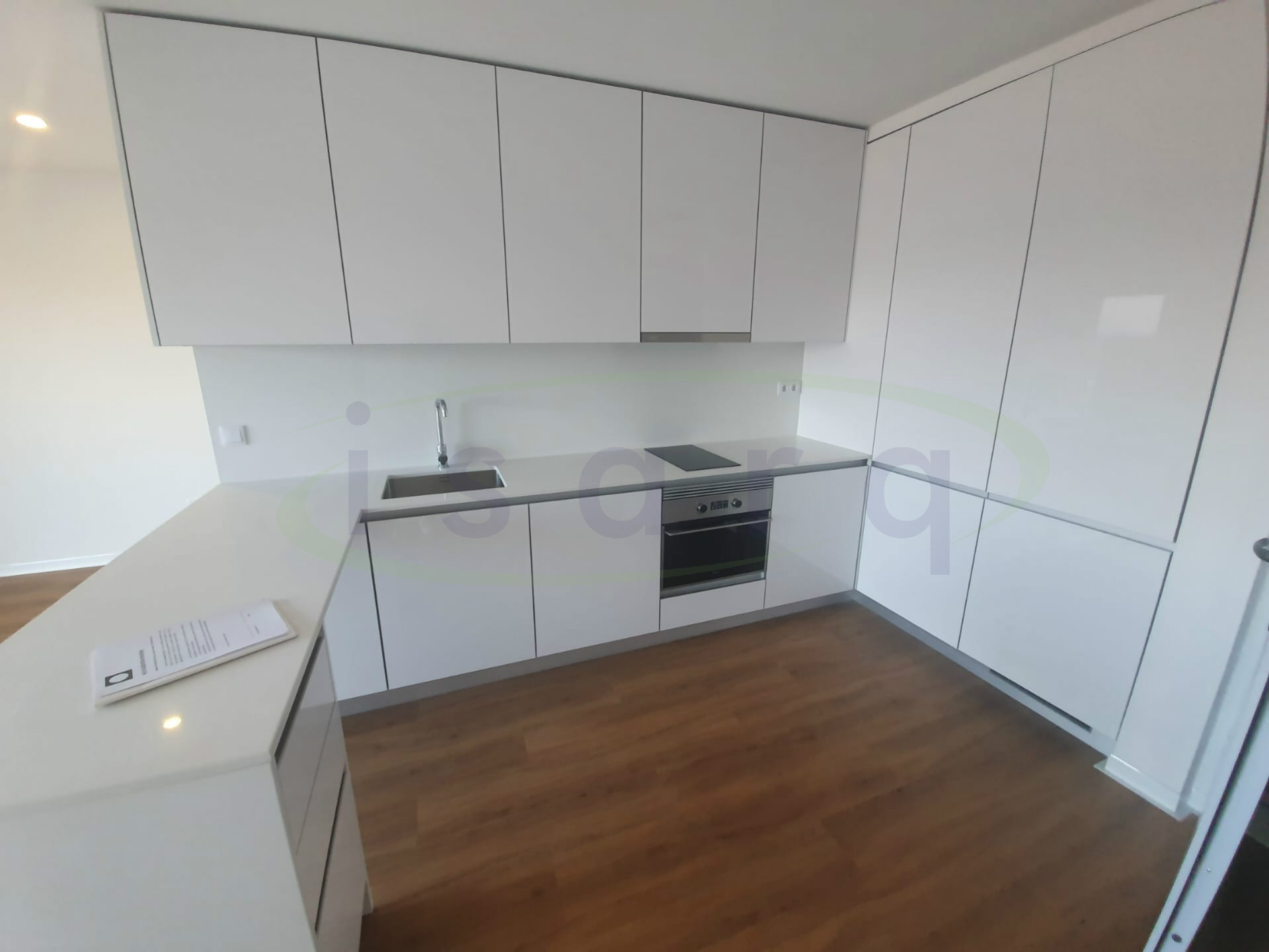 Appartement T0, de nouvelle construction situé dans le pôle universitaire de l´hôpital de S João;